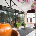 Rose Cottage Hotel Bandar Seri Alam Entrance